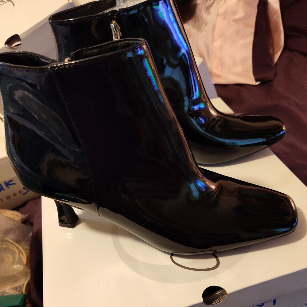 Black faux patent boots Size 11 Wide NIB
